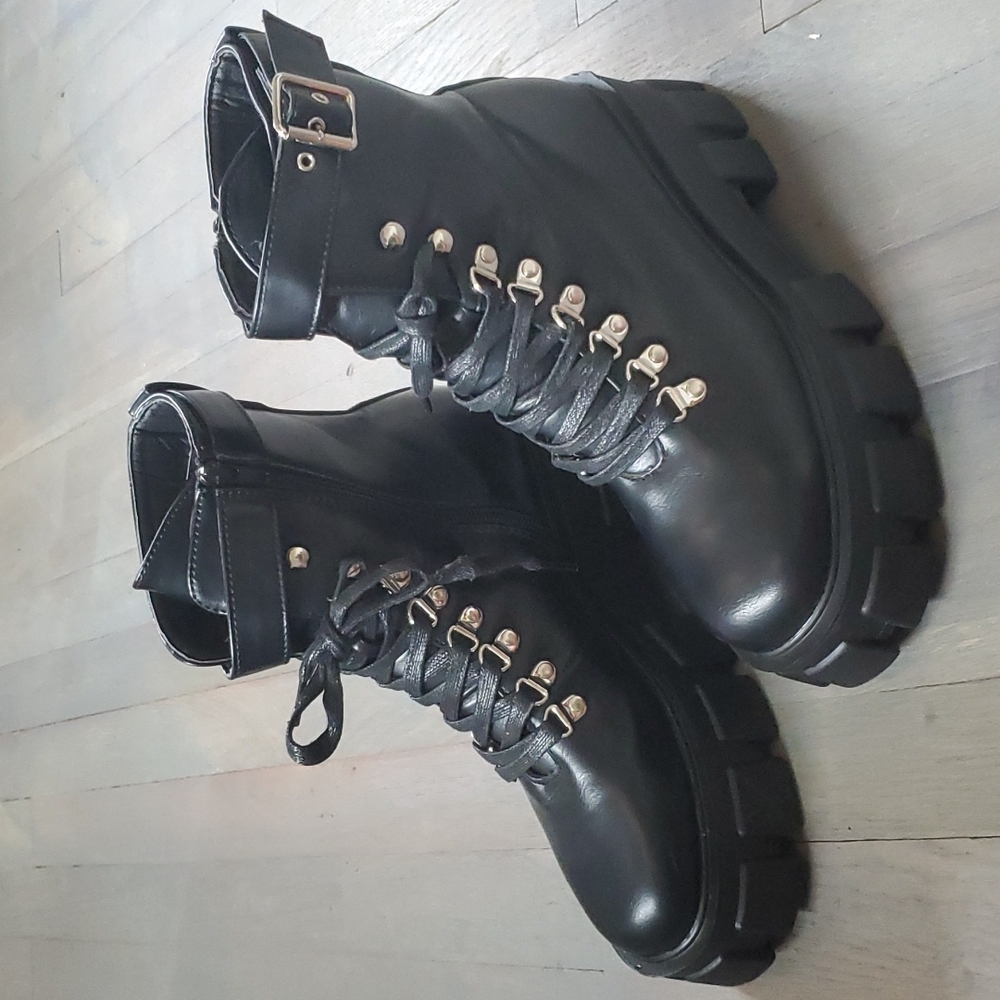 Combat boots 👢 - Picture 3 of 6